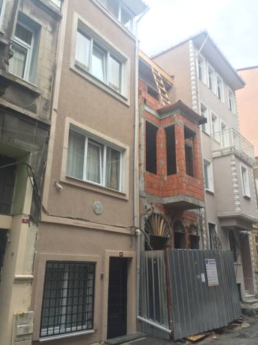 Apart 57 Taksim Harbiye to istanbul airport transfer