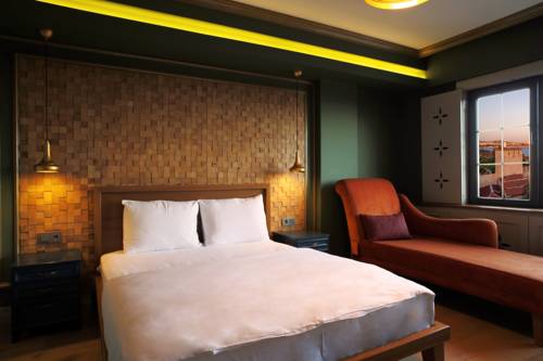 Mansion by Sublime Porte to istanbul airport transfer