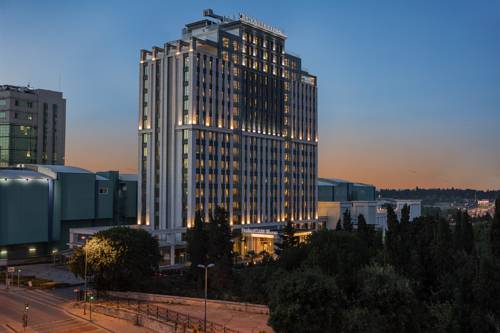 Doubletree By Hilton Istanbul Topkapi to istanbul airport transfer
