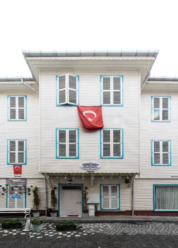 Alhambra Apart Hotel to istanbul airport transfer