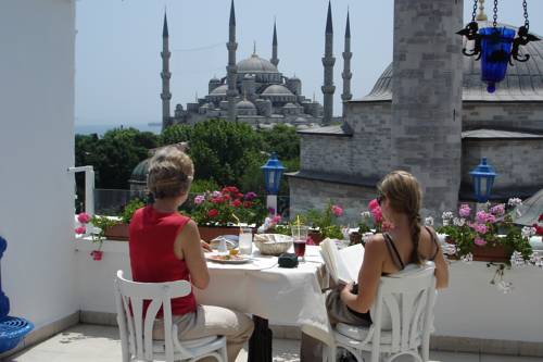 Hotel Sultanahmet to istanbul airport transfer