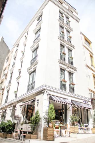 Hotel MOLA Galata to istanbul airport transfer