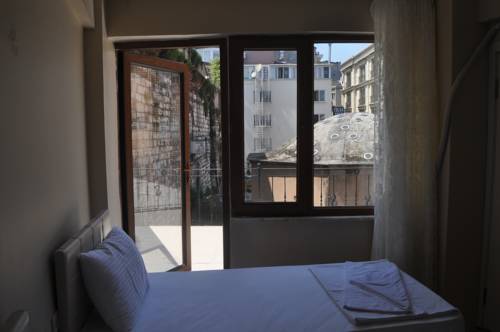 Omega Inn to istanbul airport transfer