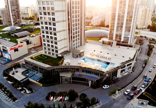 Silence İstanbul Hotel and Convention Center to istanbul airport transfer
