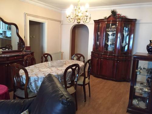 Fully furnished flat in center of the city to istanbul airport transfer