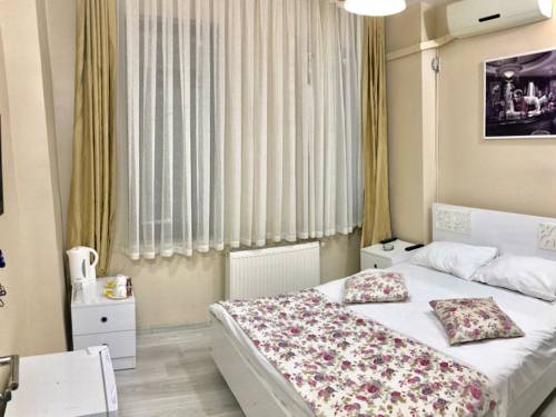 Taksim Square Seven Residence to istanbul airport transfer