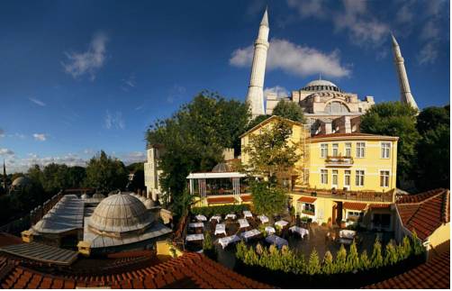 Ottoman Hotel Imperial-Special Category to istanbul airport transfer