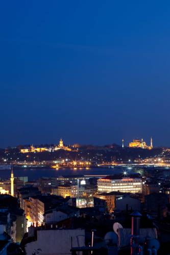 X Flats Galatasaray Penthouse to istanbul airport transfer