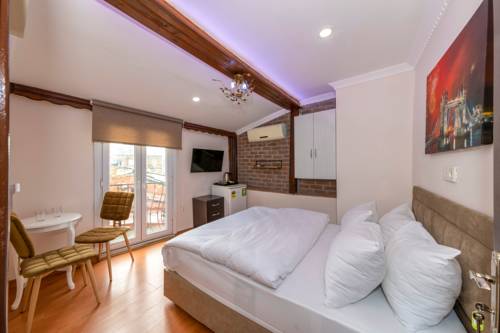 Taksim City Suites to istanbul airport transfer