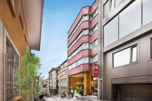 Harbiye Residence to istanbul airport transfer