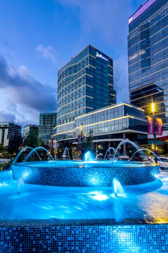 Radisson Blu Hotel, Vadistanbul to istanbul airport transfer