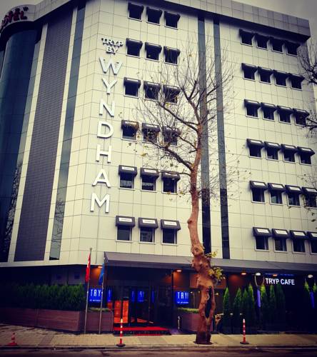 Tryp By Wyndham Istanbul Sancaktepe to istanbul airport transfer