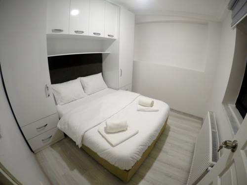 Serhat Apart Otel to istanbul airport transfer