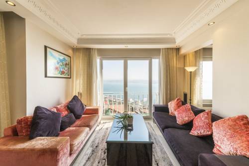 HK AKYOL to istanbul airport transfer