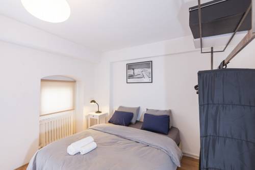 Cosy and Central Apartment to istanbul airport transfer