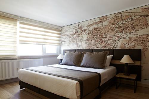 Maproom to istanbul airport transfer