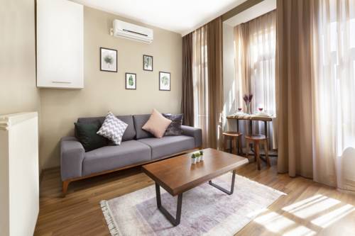 TAKSIM PREMIUM RESIDENCE to istanbul airport transfer