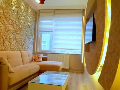 Nişantaşı Luxury Design Apartment to istanbul airport transfer