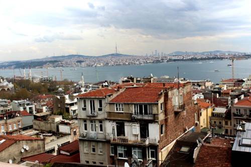 Lovely Galata Duplex Home With Bosporus Terrace to istanbul airport transfer