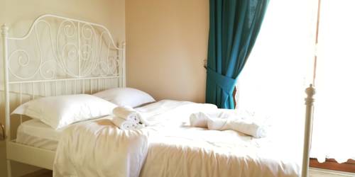 Breezy Place in Taksim Beyoglu to istanbul airport transfer