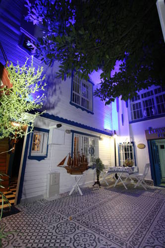 Yacht House Istanbul to istanbul airport transfer