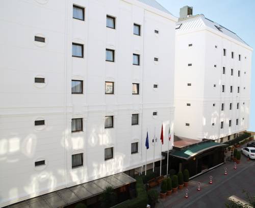Güneş Hotel Merter to istanbul airport transfer