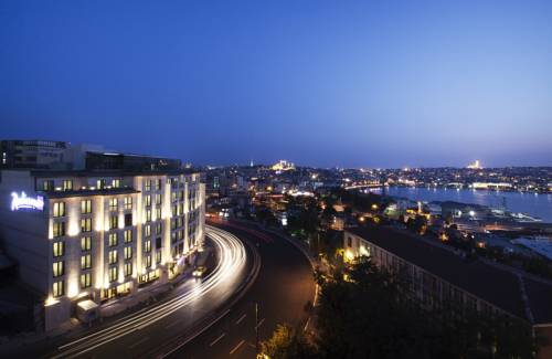 Radisson Blu Hotel Istanbul Pera to istanbul airport transfer