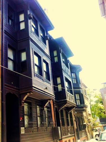 Sultan Mansion to istanbul airport transfer