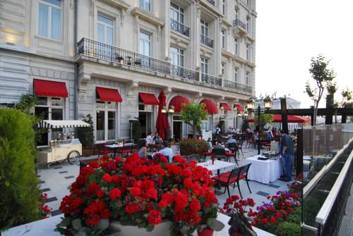 Pera Palace Hotel to istanbul airport transfer