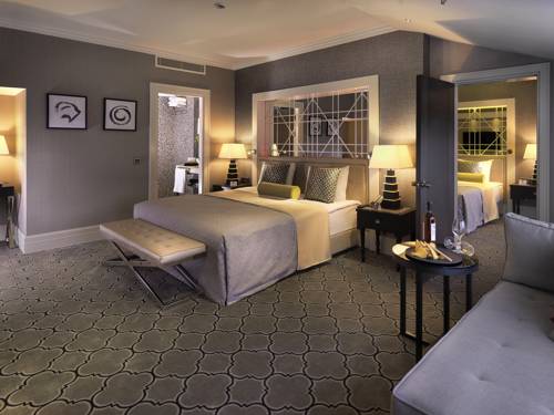 Mercure Istanbul Bomonti to istanbul airport transfer