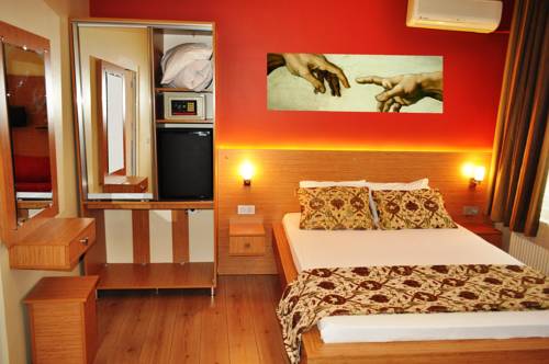 Antique Hostel to istanbul airport transfer