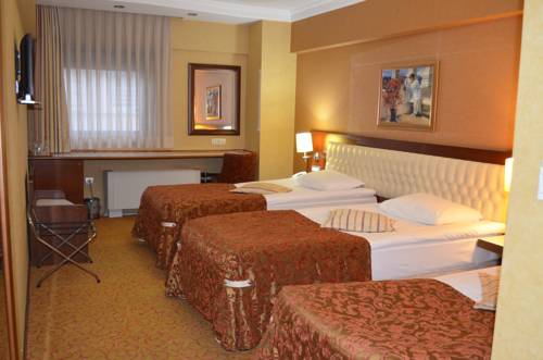 Yuksel Hotel to istanbul airport transfer