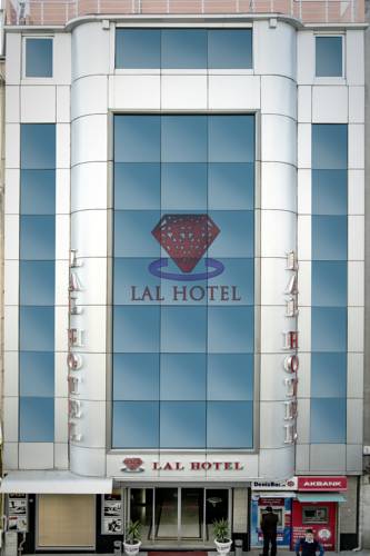 Lal Hotel to istanbul airport transfer