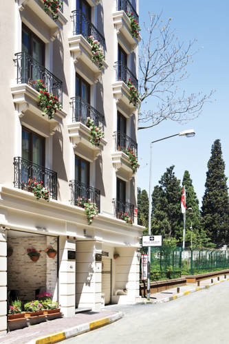 Belle Maison Hotel&Residence to istanbul airport transfer