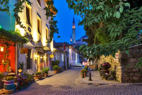 Zeynep Sultan Hotel to istanbul airport transfer