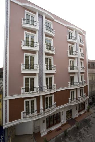 Maywood Hotel to istanbul airport transfer