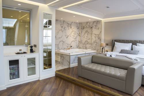 Mina Hotel - Special Category to istanbul airport transfer