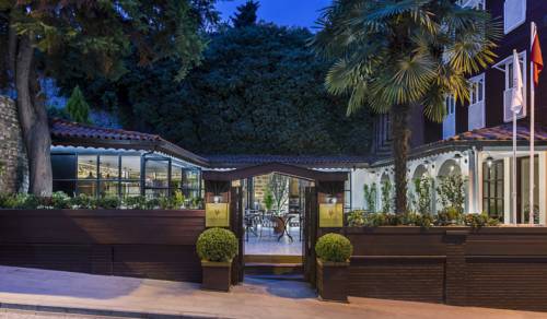Ishak Pasa Hotel to istanbul airport transfer