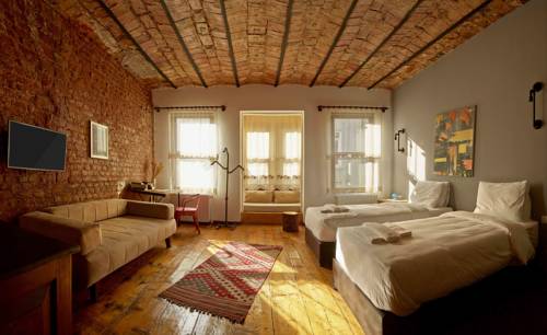 Historic Galata to istanbul airport transfer