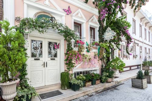 Romantic Hotel Istanbul to istanbul airport transfer