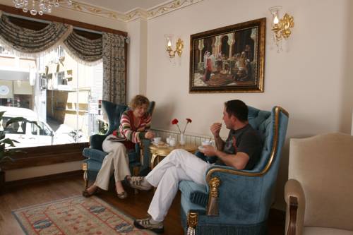 Old City Luxx Boutique Hotel to istanbul airport transfer