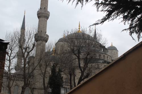 Tala Istanbul Suites to istanbul airport transfer