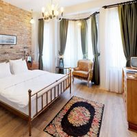 Hotel Des Arts Galata to istanbul airport transfer