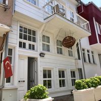 White Island Boutique Hotel to istanbul airport transfer